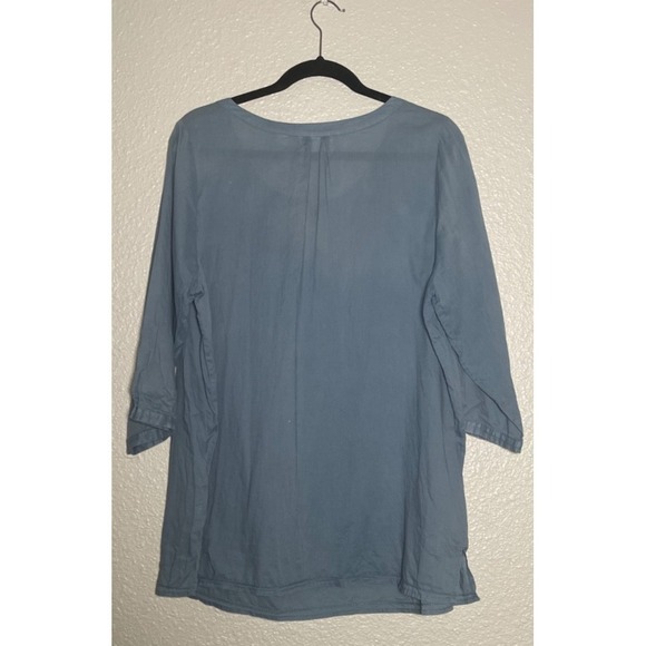 Avenue Tunic Blouse Women's 18/20 Blue 3/4 Sleeve Embroidered Button - Picture 2 of 4